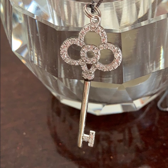 🗝️16" Sterling Key Pendant w CZ Accents - Picture 4 of 6